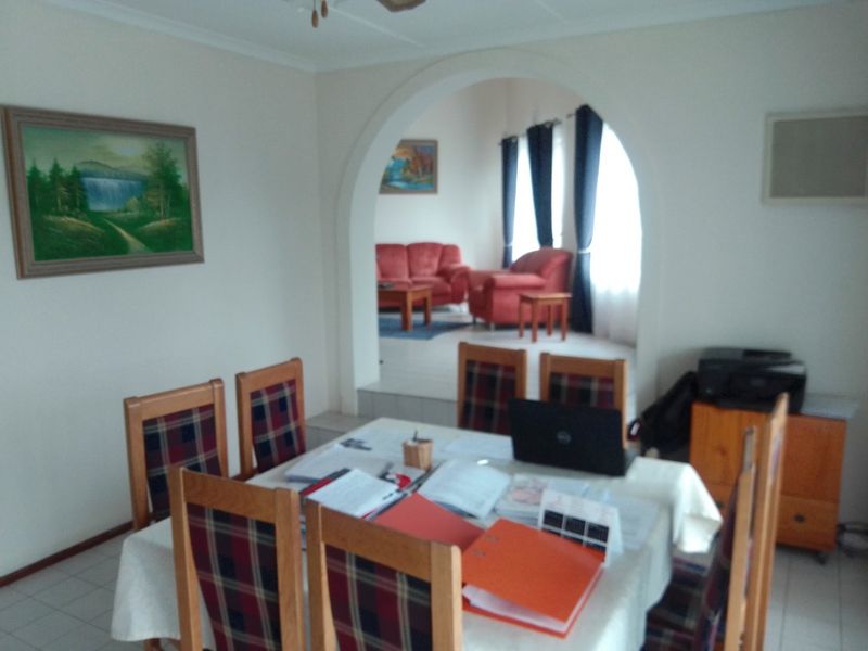 MUCH LOVED FAMILY HOME - Photo 7