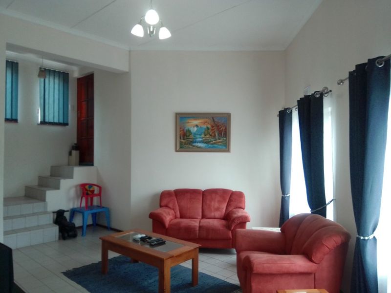 MUCH LOVED FAMILY HOME - Photo 2