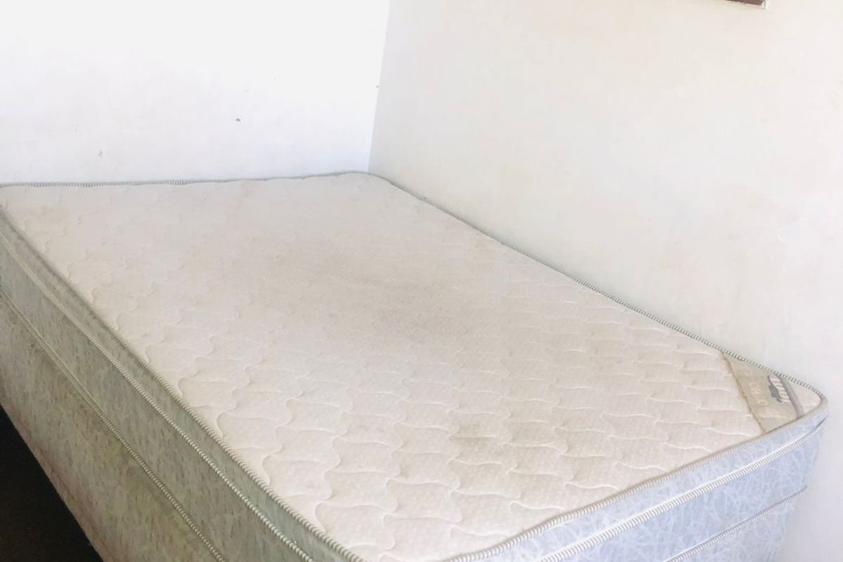 2.5 Bedrooms, 1 Bathroom Apartment For Sale In Durban Central, Durban - Photo 4