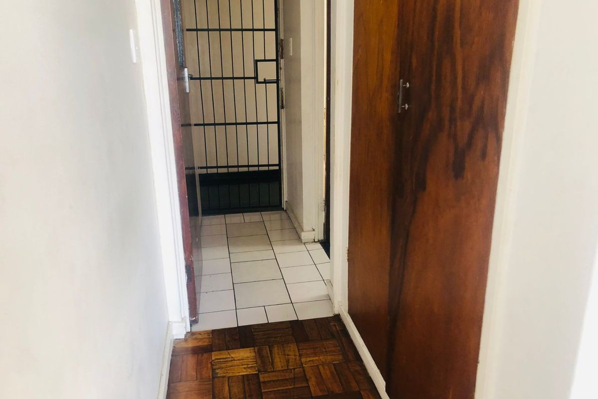 A Studio Apartment To Let In Durban Central, Durban - Photo 3