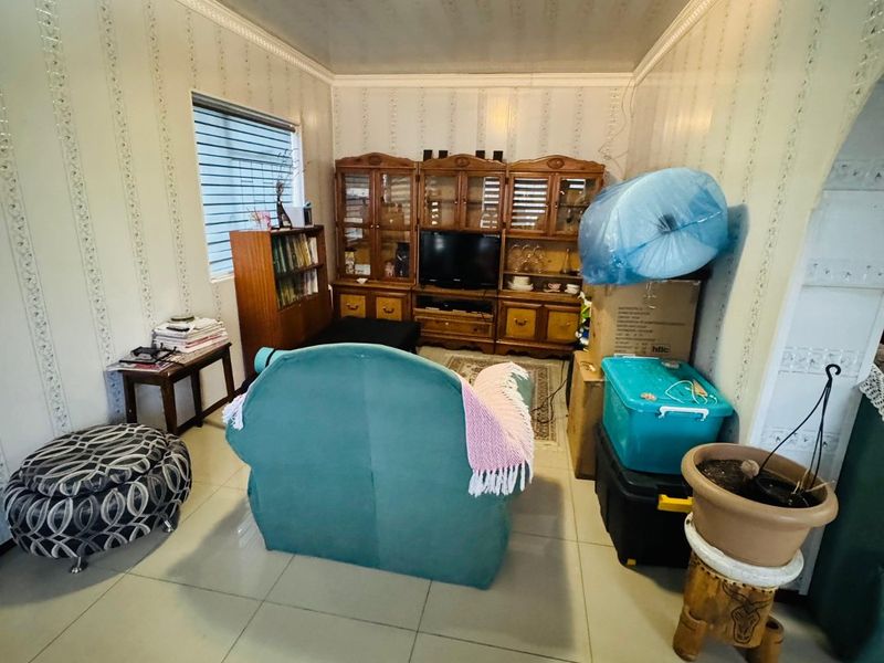 4 Bed House in Bhisho Central for Sale - Photo 2