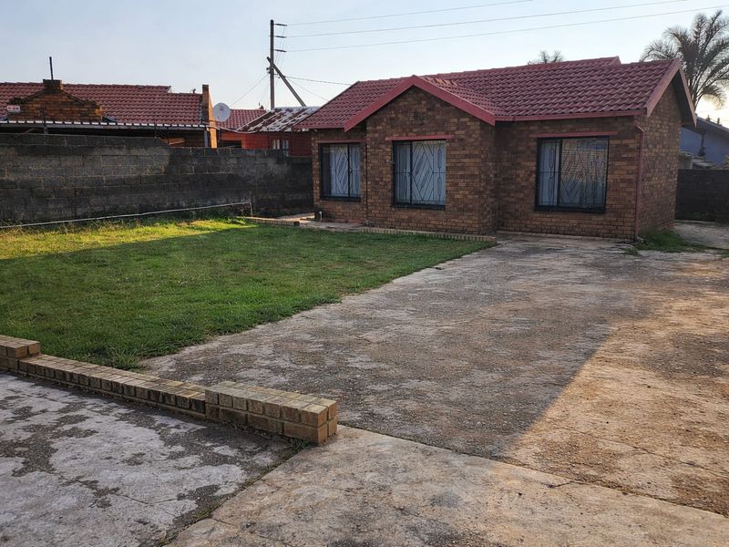 Two bedroom house for sale at Ebony Park - Photo 5