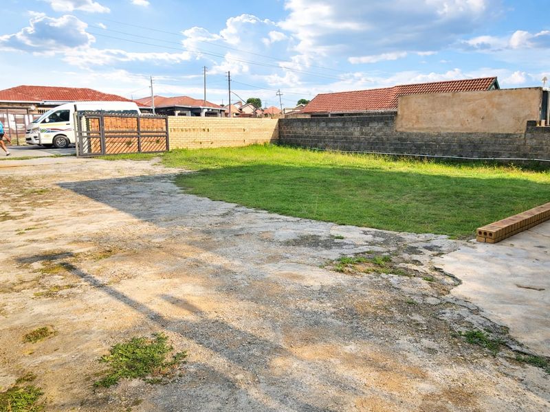 Two bedroom house for sale at Ebony Park - Photo 7