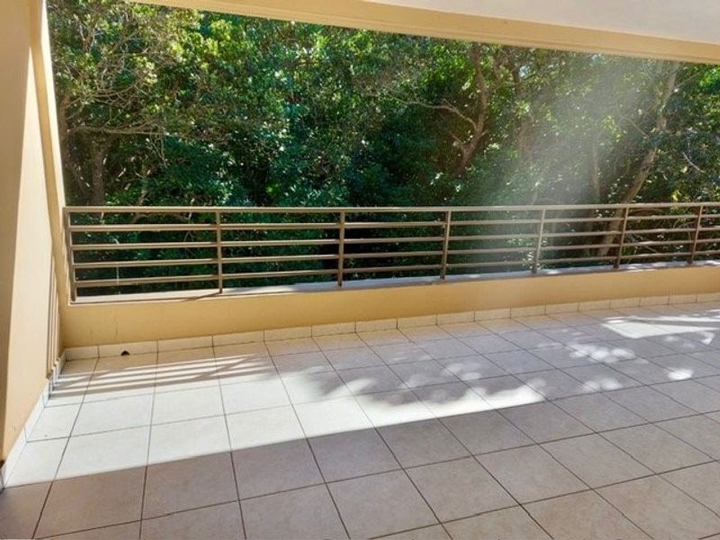 Easy Secure Living In A Well Kept Estate - Photo 9