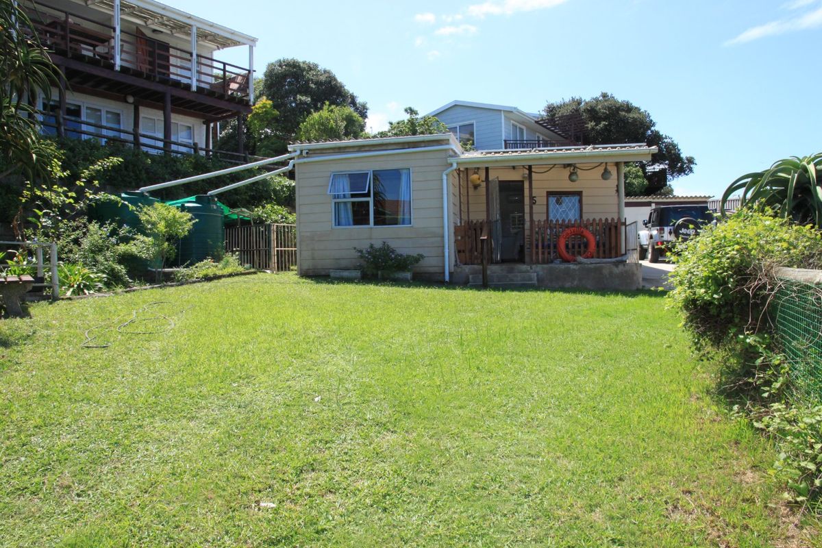 Charming 2-Bedroom Home with Ocean Views in Seavale, Eastern Cape PRICE REDUCED - Photo 2