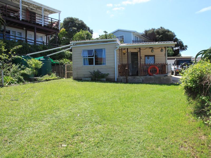 Charming 2-Bedroom Home with Ocean Views in Seavale, Eastern Cape PRICE REDUCED - Photo 2