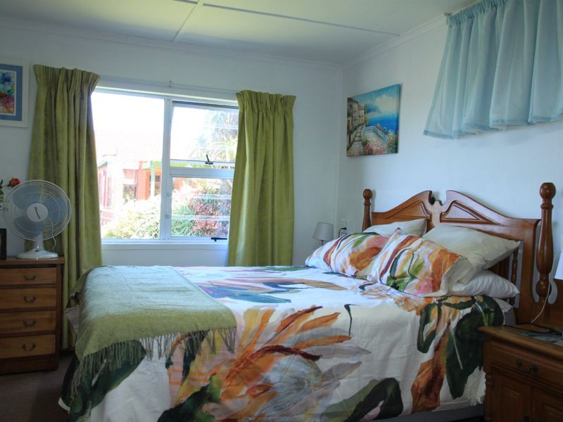 Charming 2-Bedroom Home with Ocean Views in Seavale, Eastern Cape PRICE REDUCED - Photo 10