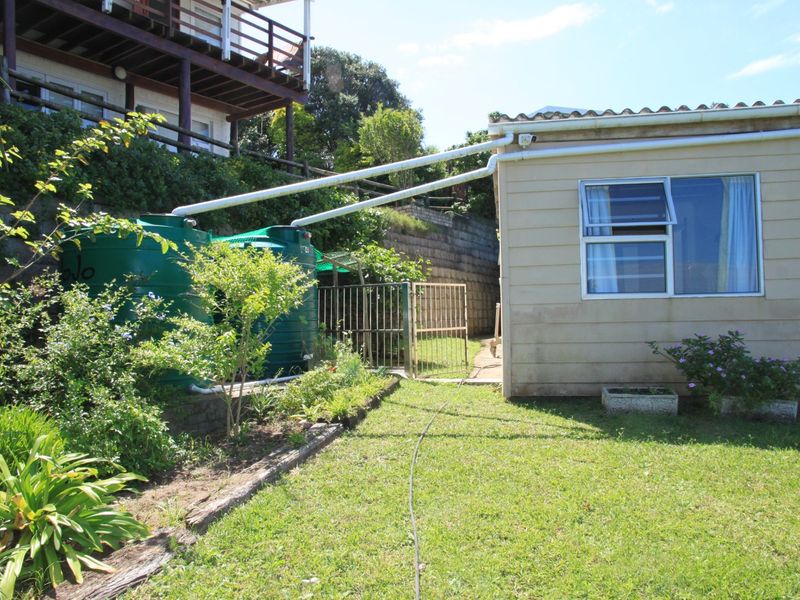 Charming 2-Bedroom Home with Ocean Views in Seavale, Eastern Cape PRICE REDUCED - Photo 3