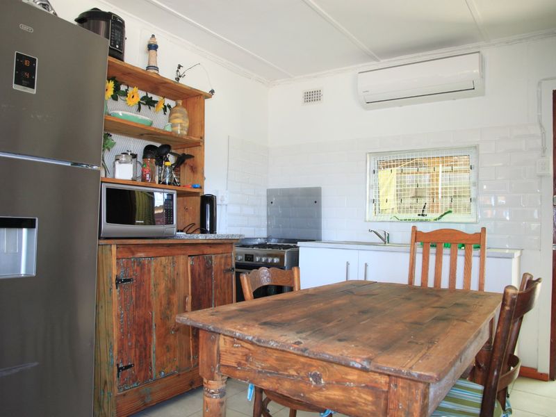 Charming 2-Bedroom Home with Ocean Views in Seavale, Eastern Cape PRICE REDUCED - Photo 6