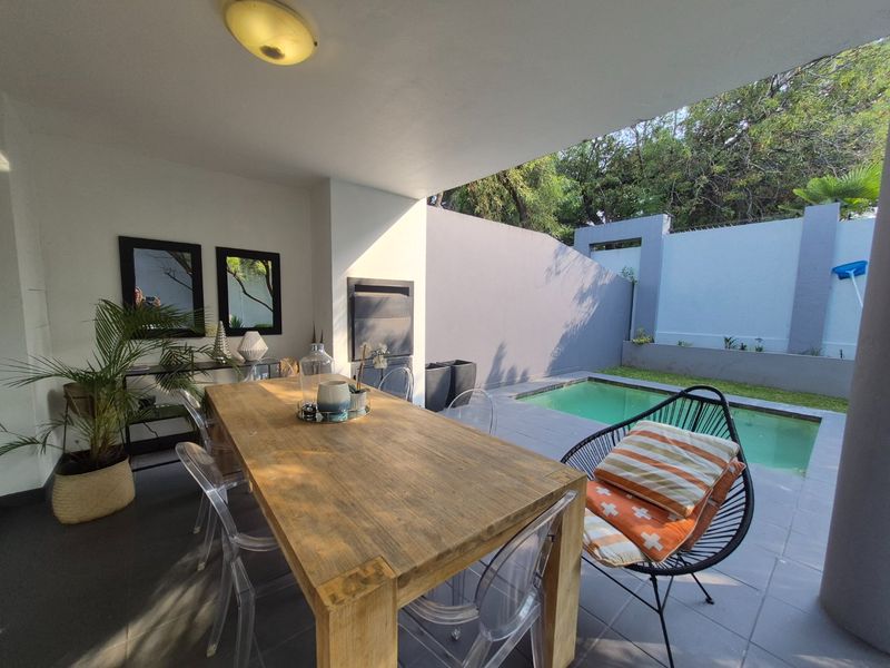 4 Bedroom, 3 Bathroom Cluster with garden and swimming pool - Photo 3