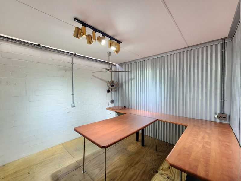 Versatile 180m2 Office & Storage Space To Rent - Photo 9