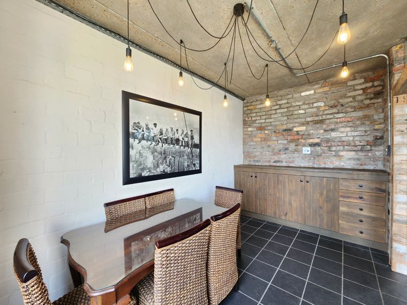 Versatile 180m2 Office & Storage Space To Rent - Photo 3