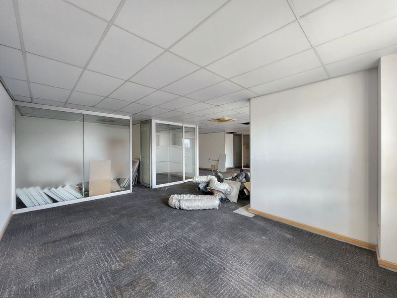 Highly Visible First Floor Office Space To Rent - Photo 2