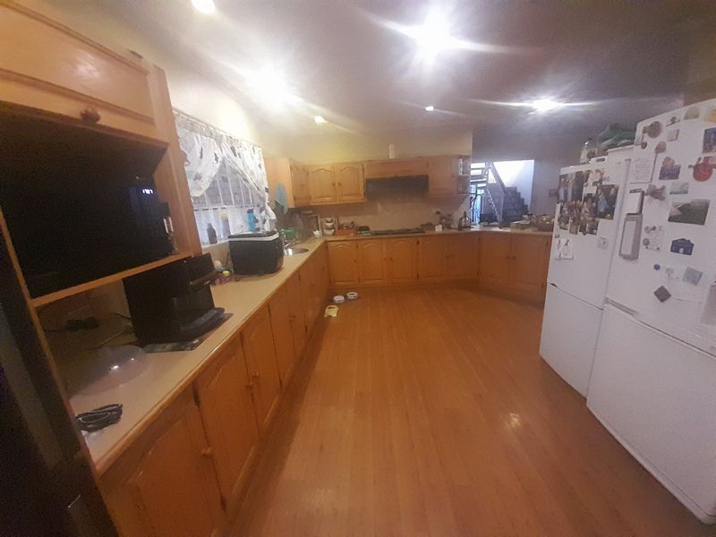 Spacious 5-Bedroom Double Storey Home with Separate Upstairs Living Quarters  - Photo 3