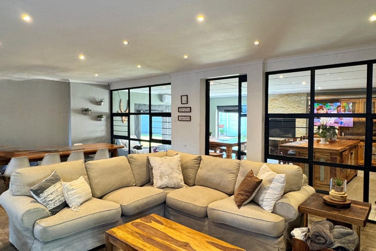 Modern Family Home with Entertainment Area & Flatlet Potential - Photo 2