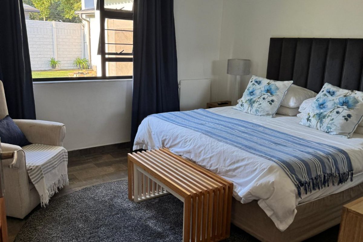 Modern Family Home with Entertainment Area & Flatlet Potential - Photo 5