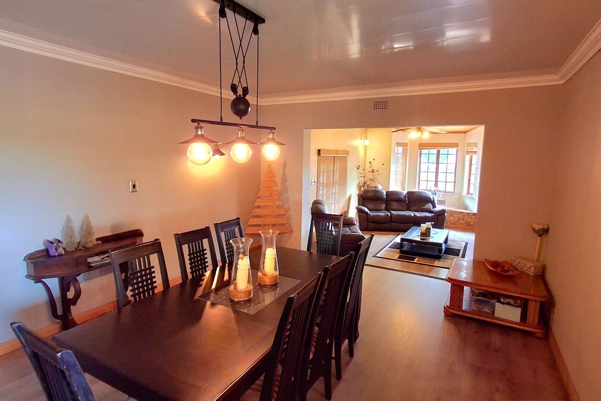 Spacious Low-Maintenance Face-Brick Home with Entertainment Features – Vaalpark - Photo 4