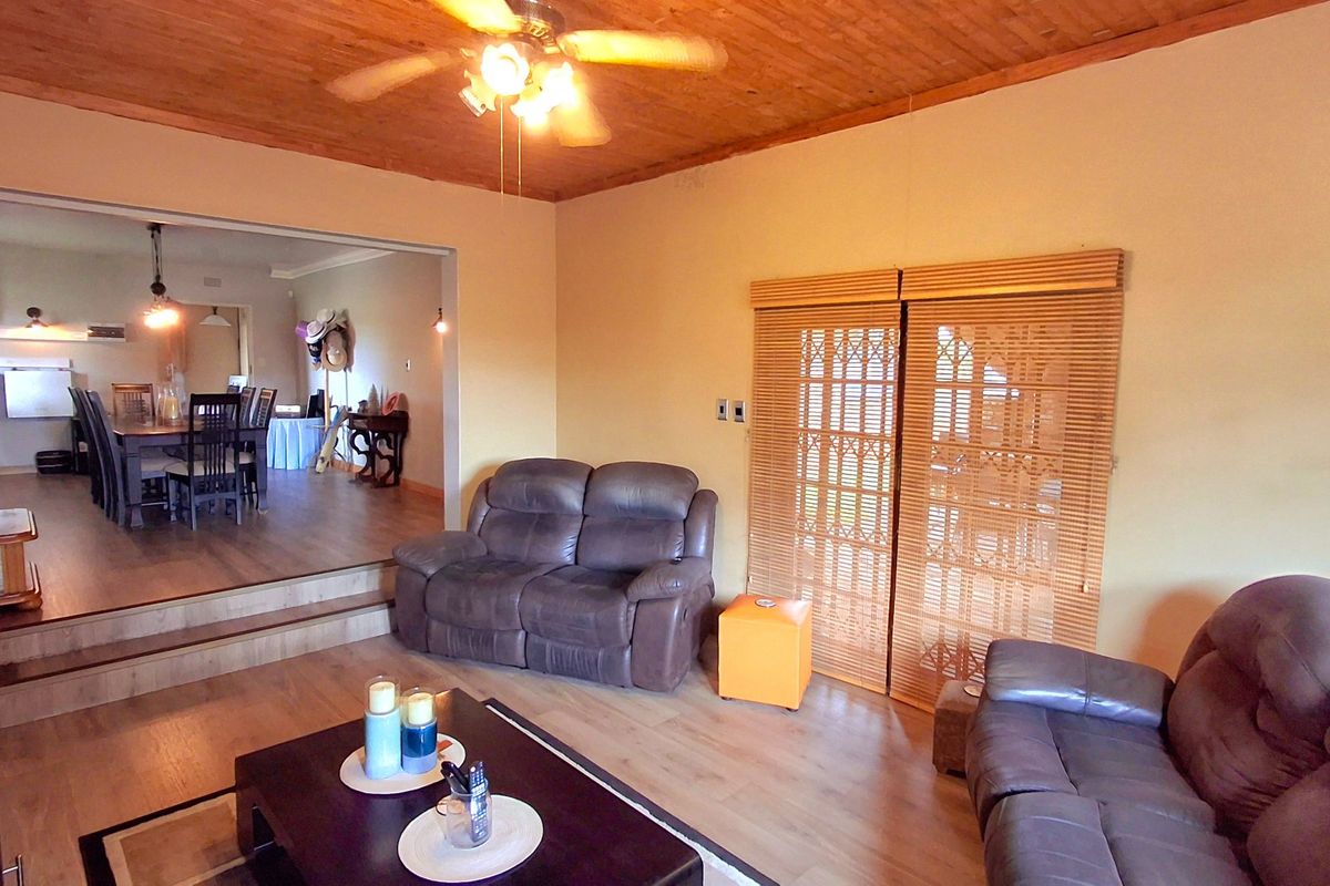 Spacious Low-Maintenance Face-Brick Home with Entertainment Features – Vaalpark - Photo 3