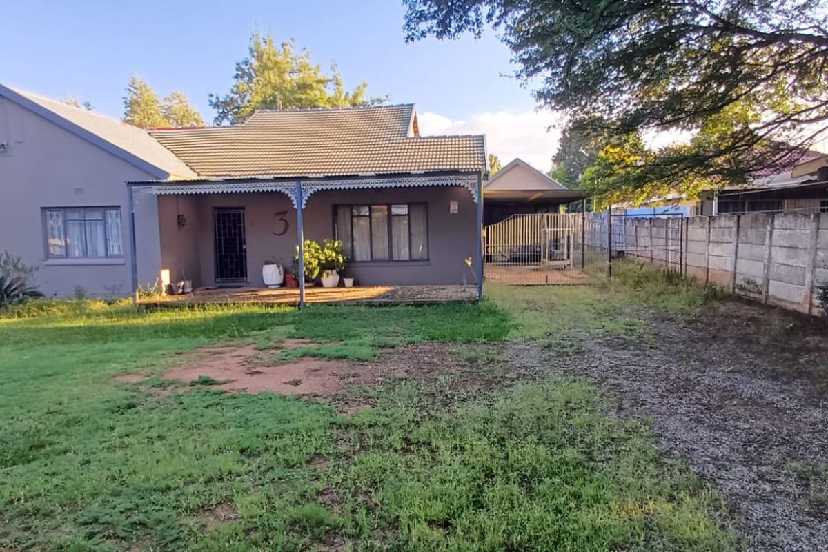 3 Bedroom Home with Huge Potential in Wilkoppies - Photo 2