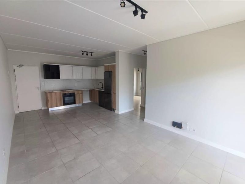 Modern 2 Bedroom Apartment to rent in Munyaka, Waterfall City Midrand  - Photo 2