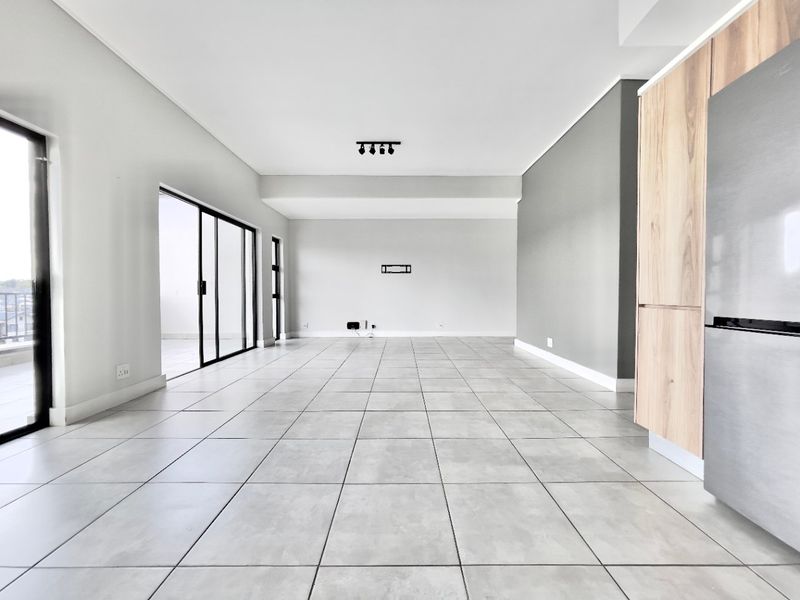 2 Bedroom 2 Bathroom Penthouse - Photo 7