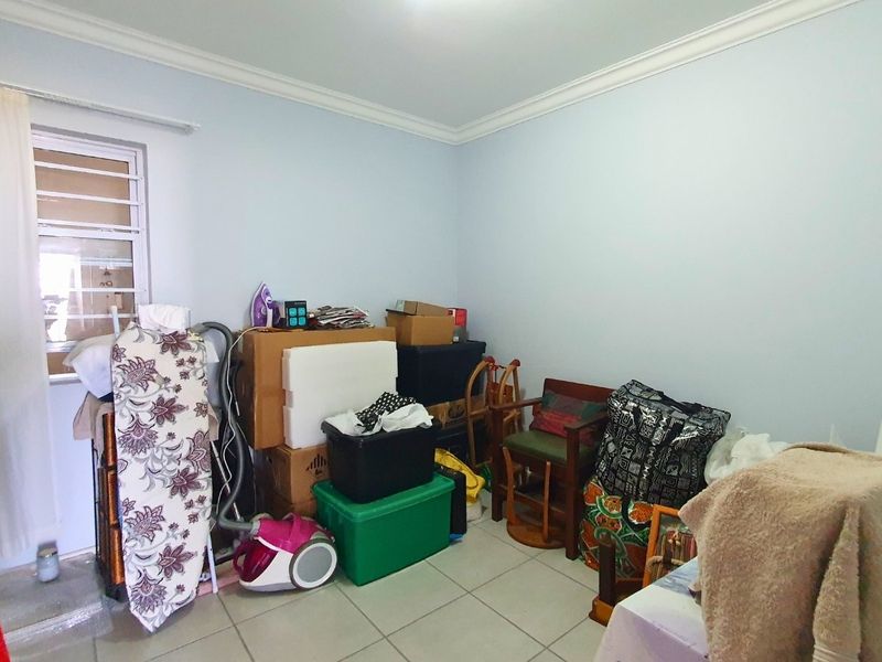 Coastal Comfort and Sea Views in Dana Bay - Photo 9