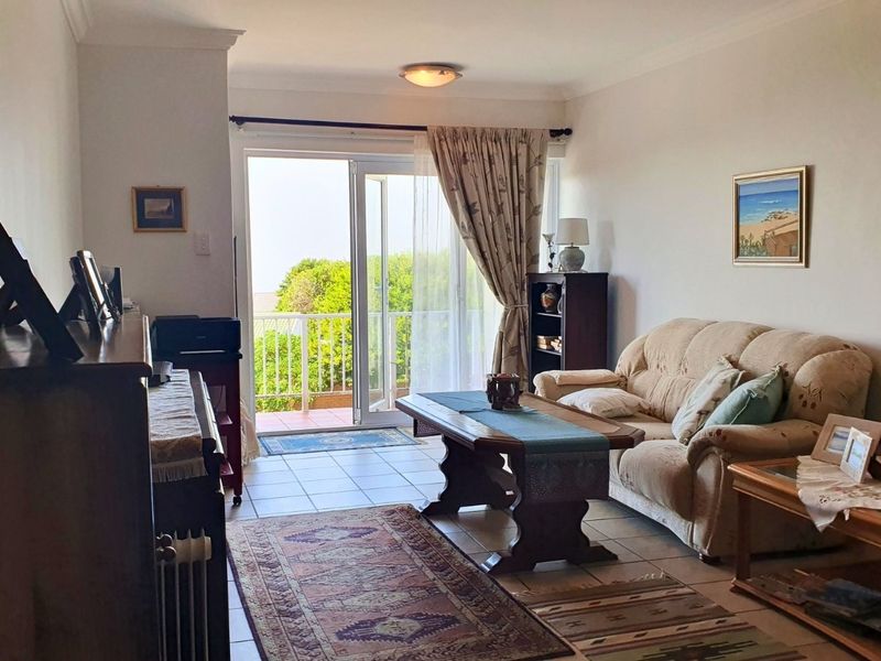 Coastal Comfort and Sea Views in Dana Bay - Photo 6