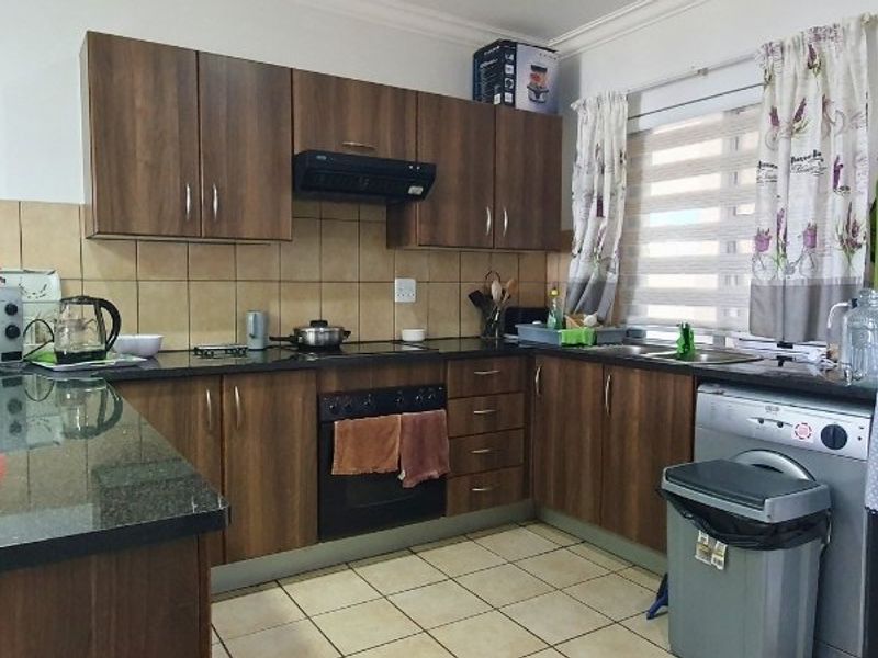 Coastal Comfort and Sea Views in Dana Bay - Photo 2