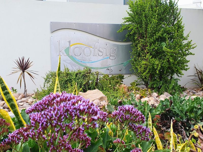 Coastal Comfort and Sea Views in Dana Bay - Photo 1