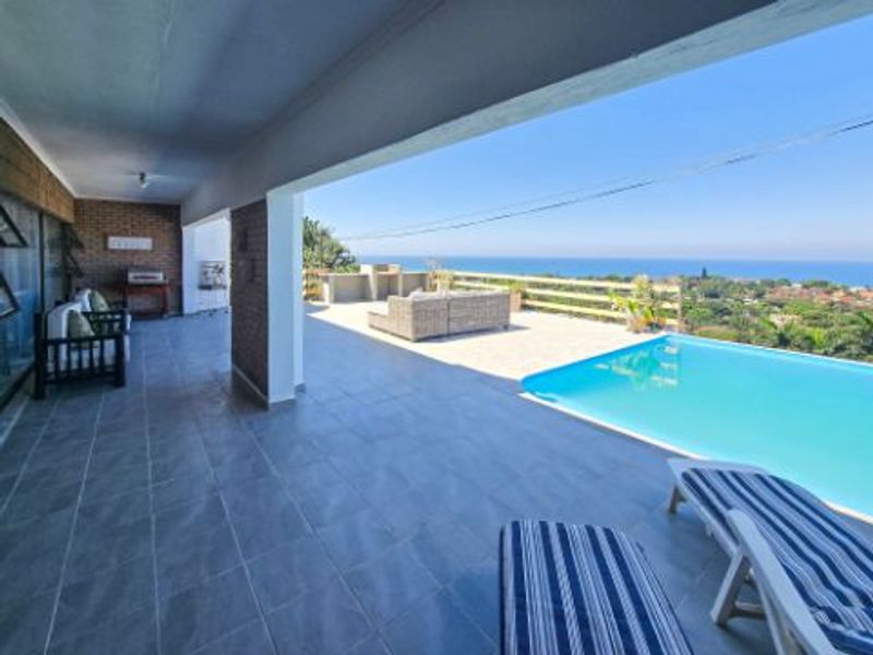 Dream Home With Stunning Seaviews – Double-Story Renovation - Photo 3