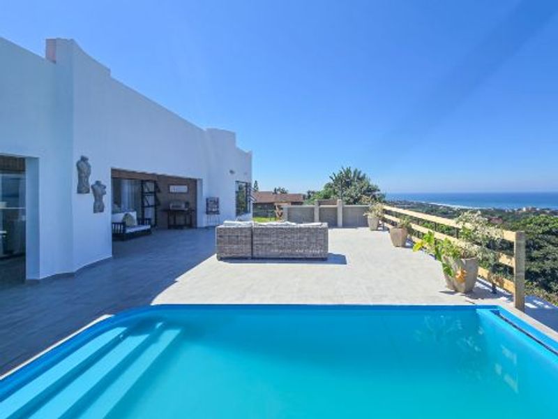 Dream Home With Stunning Seaviews – Double-Story Renovation - Photo 1