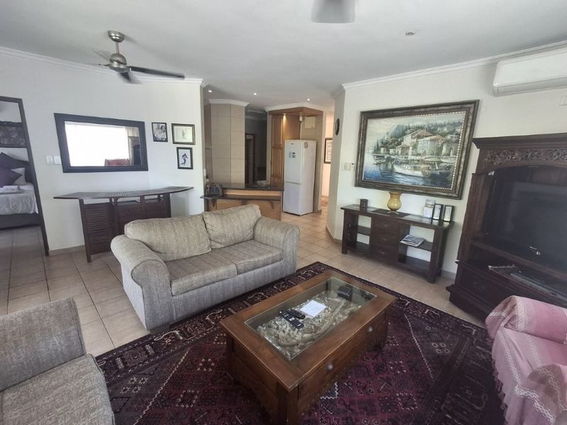 Modern Beachside Apartment, within a Prestigious Complex, Just a 50m Strole from the Southbroom Beach!!!! - Photo 4