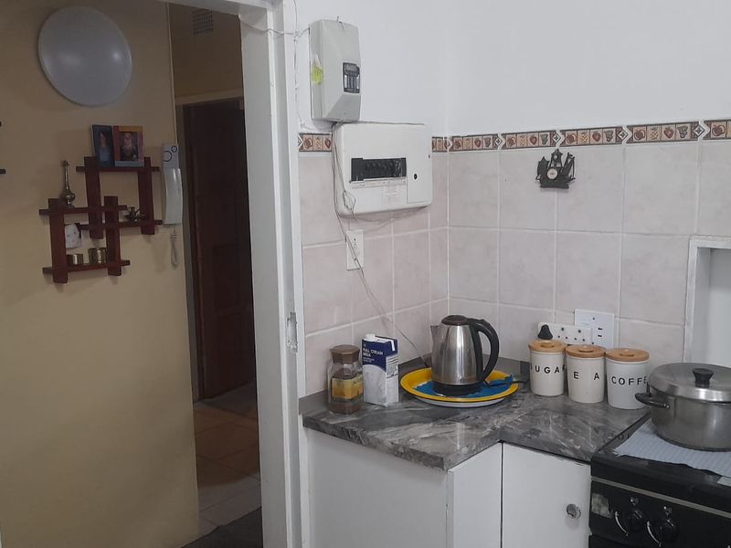 Newly Renovated Apartment – Ground Floor  - Photo 9