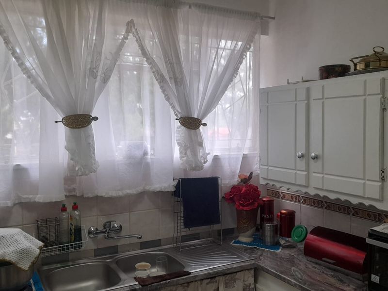 Newly Renovated Apartment – Ground Floor  - Photo 3