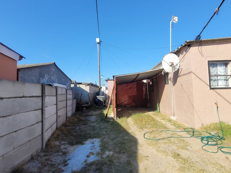 1 Bedroom House in Khayelitsha - Photo 6