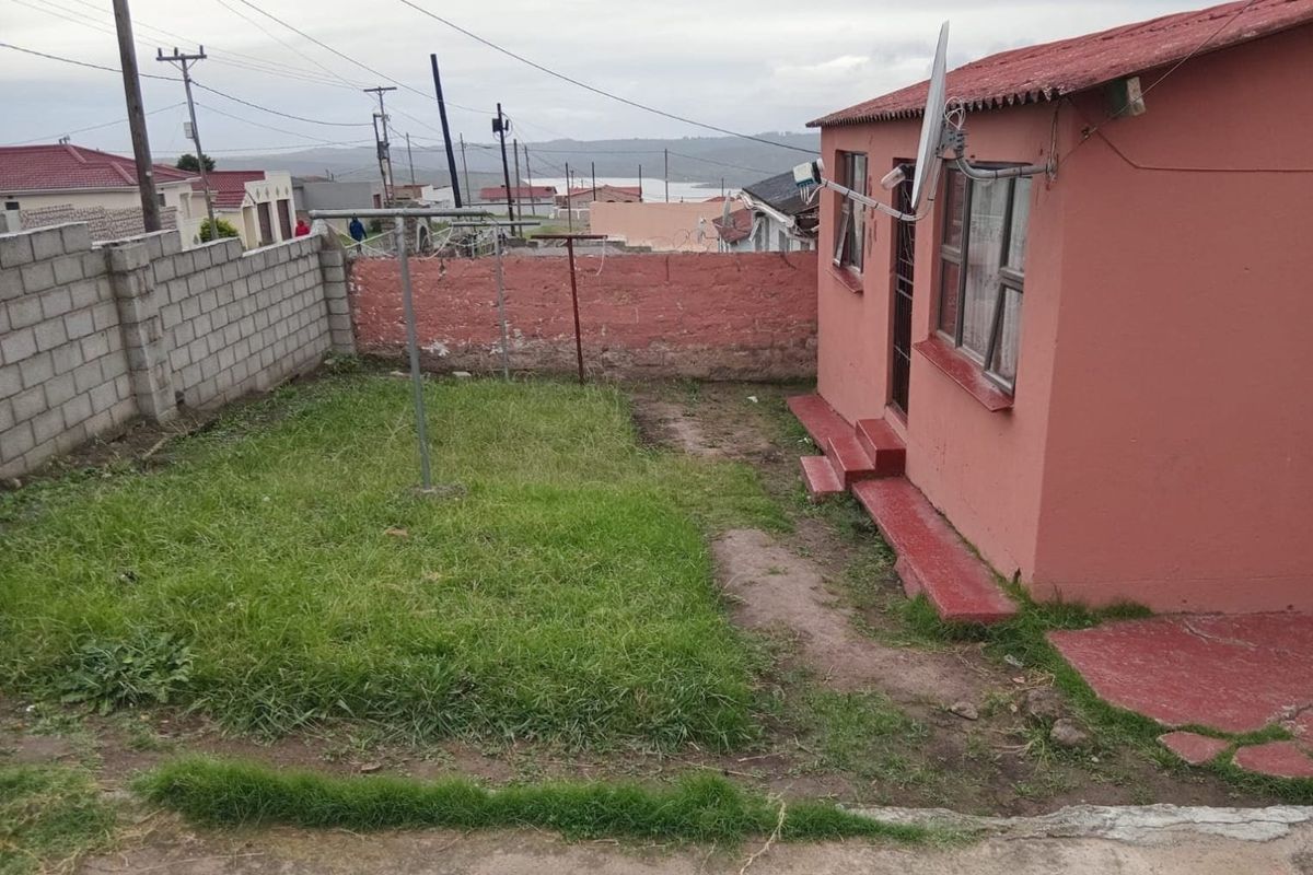 2 bedroom house - Photo 3