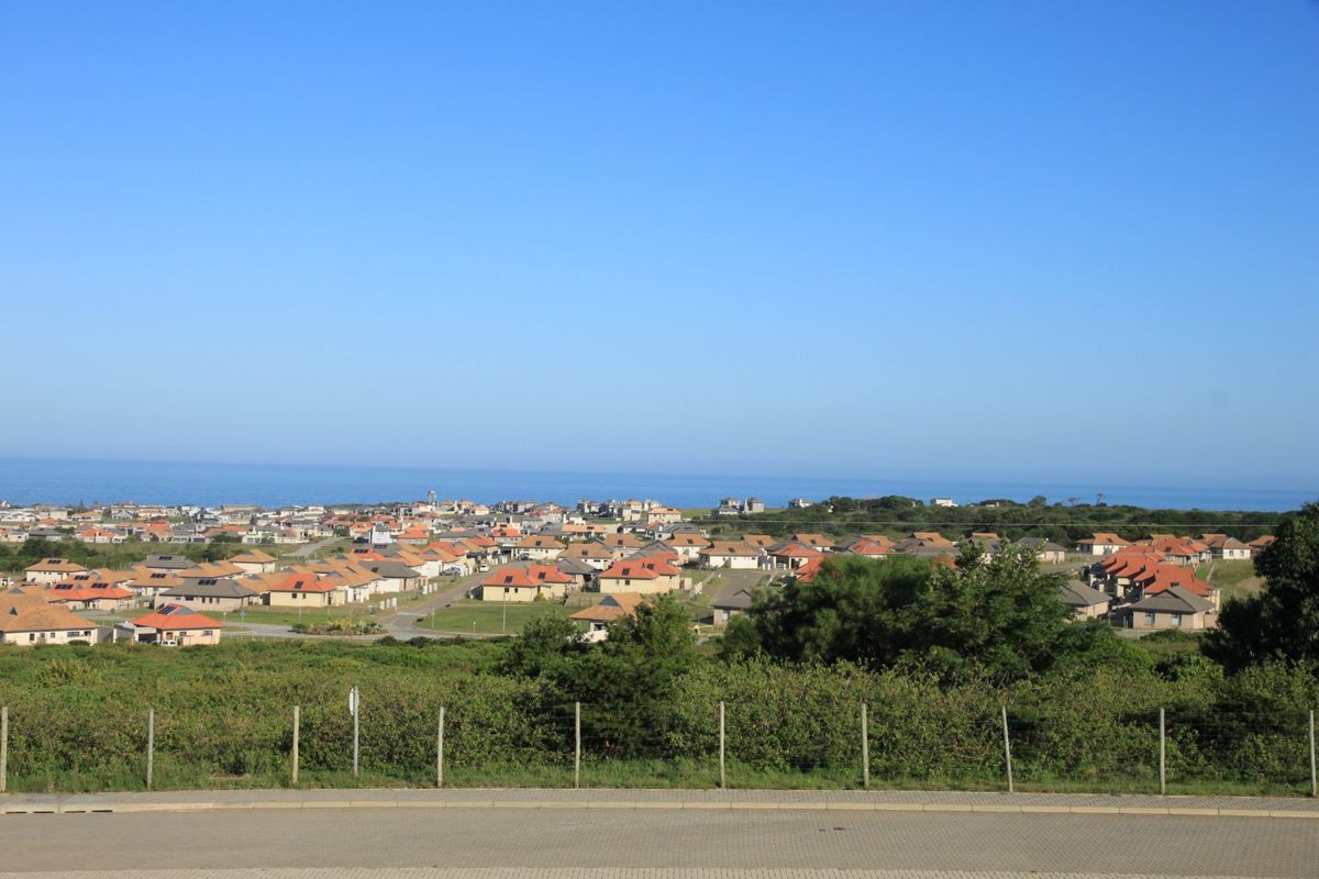Stunning Top-Floor 2-Bedroom Apartment with Breathtaking Ocean Views in Umlele Heights, Kidds Beach Available to Purchase. - Photo 3