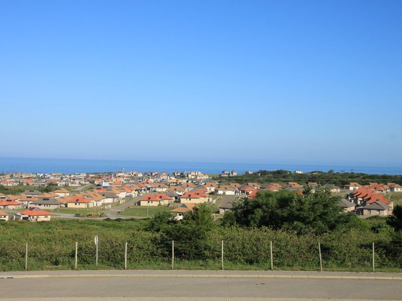 Sea-View City Flat in Kidds Beach - Photo 3