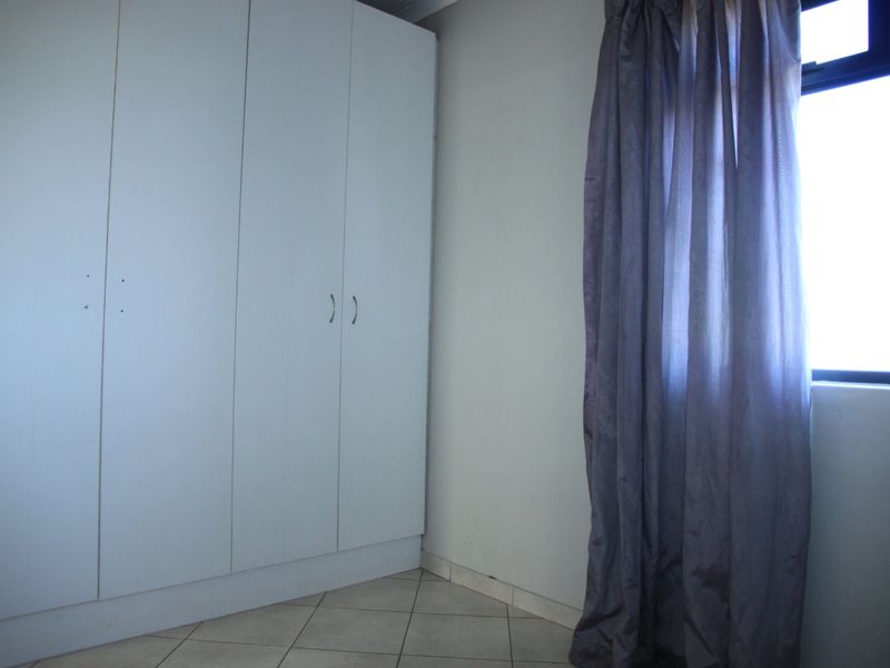 Sea-View City Flat in Kidds Beach - Photo 6