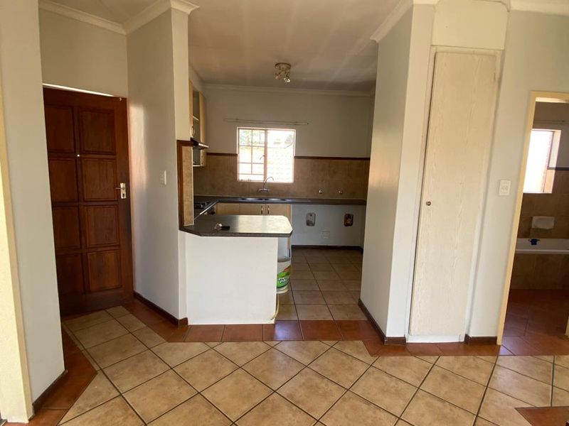 2 BEDRROOMS 1 FULL BATHROOM APARTMENT AVAILABLE FOR SALE IN EQUESTRIA - Photo 10