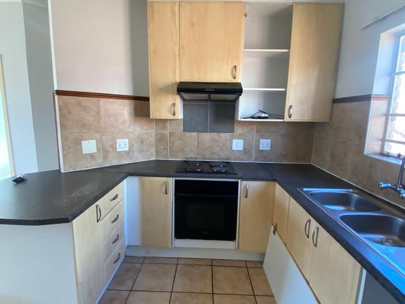 2 BEDRROOMS 1 FULL BATHROOM APARTMENT AVAILABLE FOR SALE IN EQUESTRIA - Photo 7