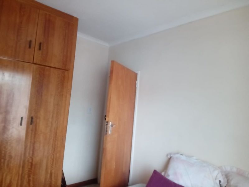 A lovely four bedroom, corner house for sale in Thaba Nchu Selosesha Unit  - Photo 10