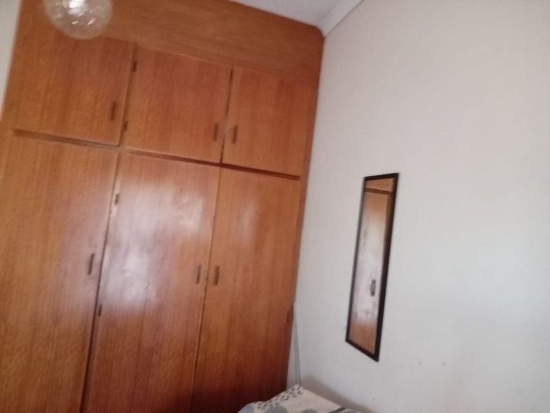 A lovely four bedroom, corner house for sale in Thaba Nchu Selosesha Unit  - Photo 8