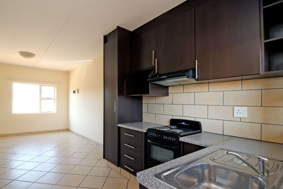 Property development for sale in Kempton Park- samuel complex - Photo 2