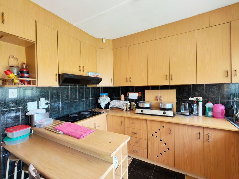 Spacious 3 Bedroom House for Sale in Stanger - Photo 6