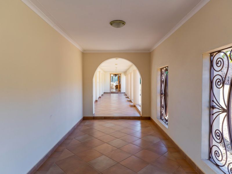 Welcome to a Masterpiece. - Photo 4