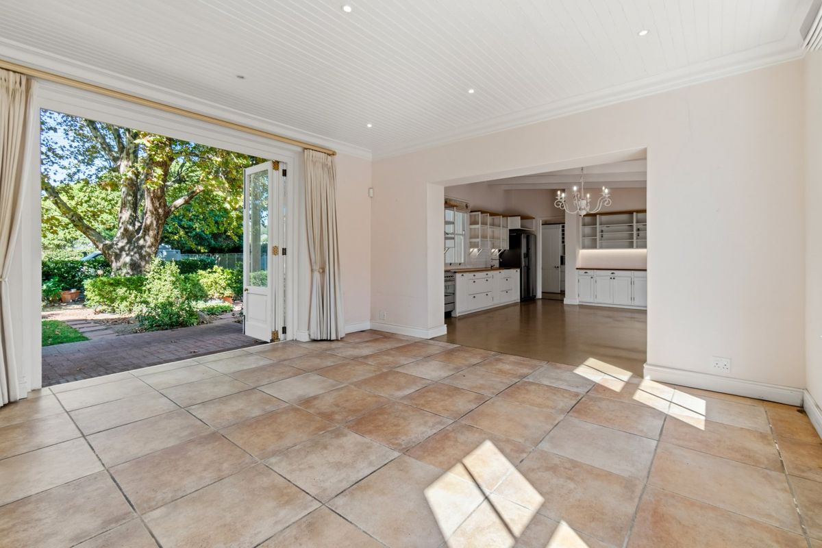 The perfect location - Photo 3