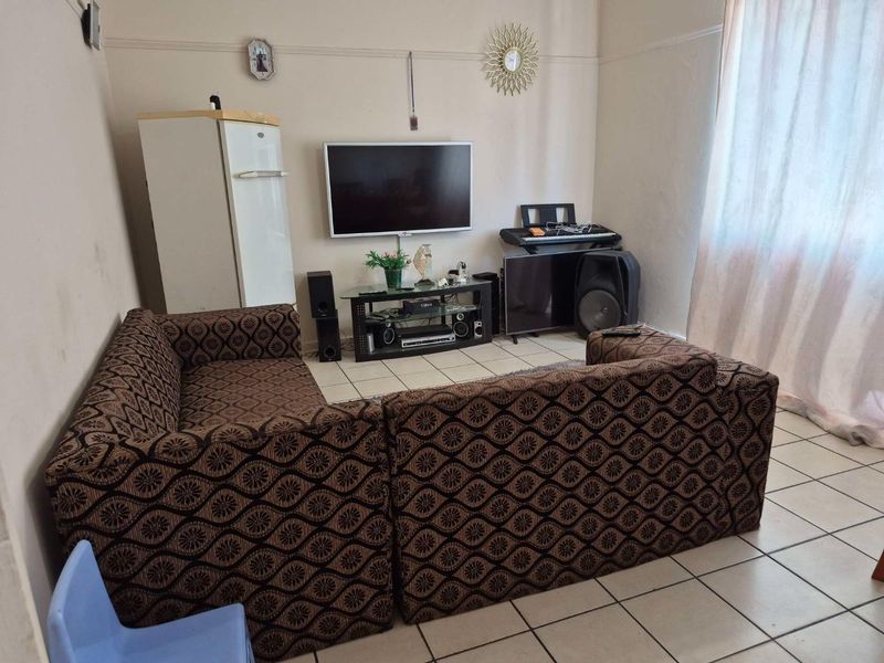 1 bedroom apartment for sale in North End - Photo 5