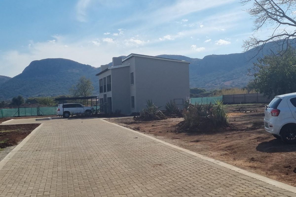 2 Loose Standing Units -  Double storey  - Photo 2