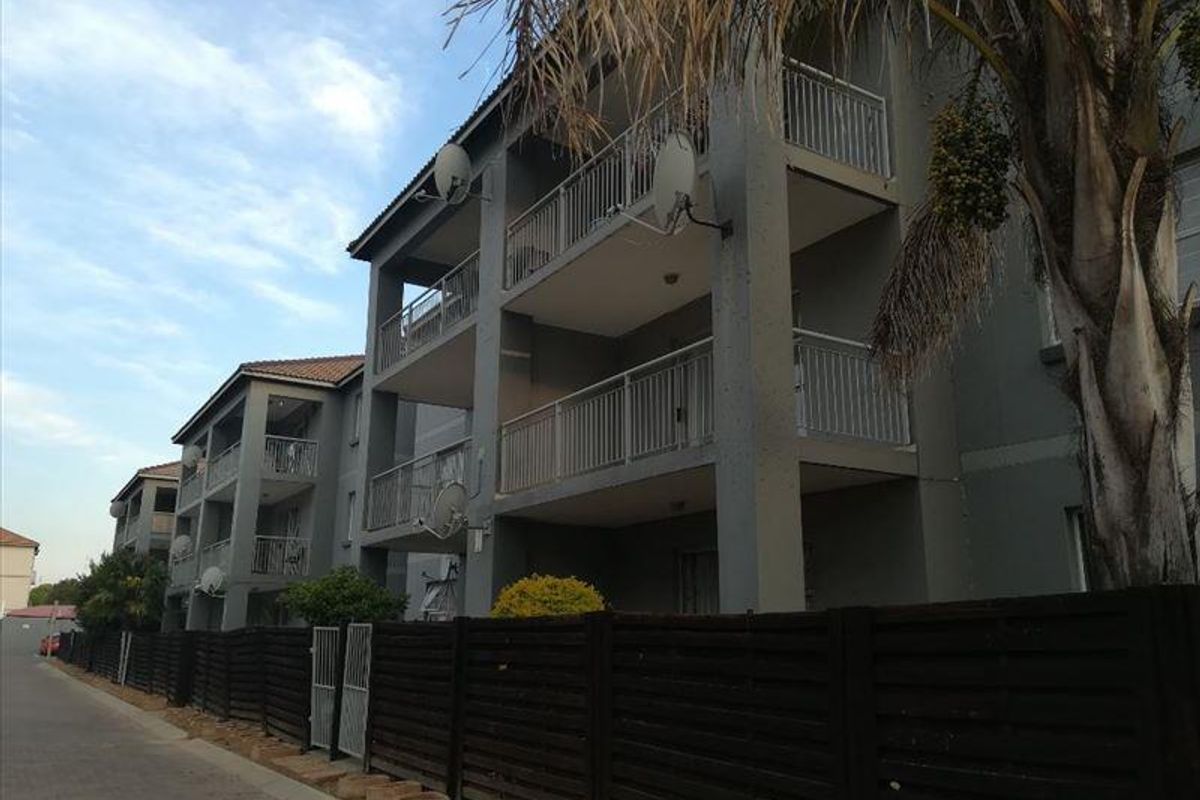 CLASSIC AND MODERN AT THE SAME TIME - Photo 2